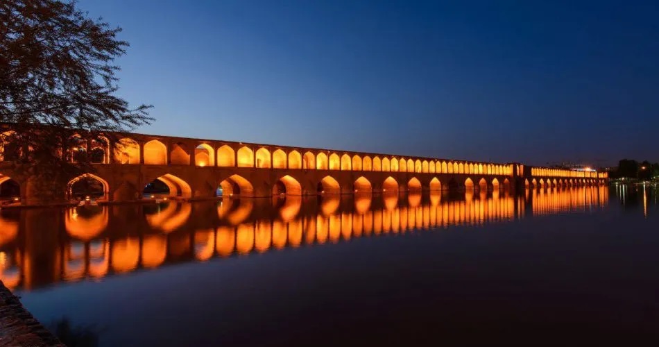 سی و سه پل اصفهان